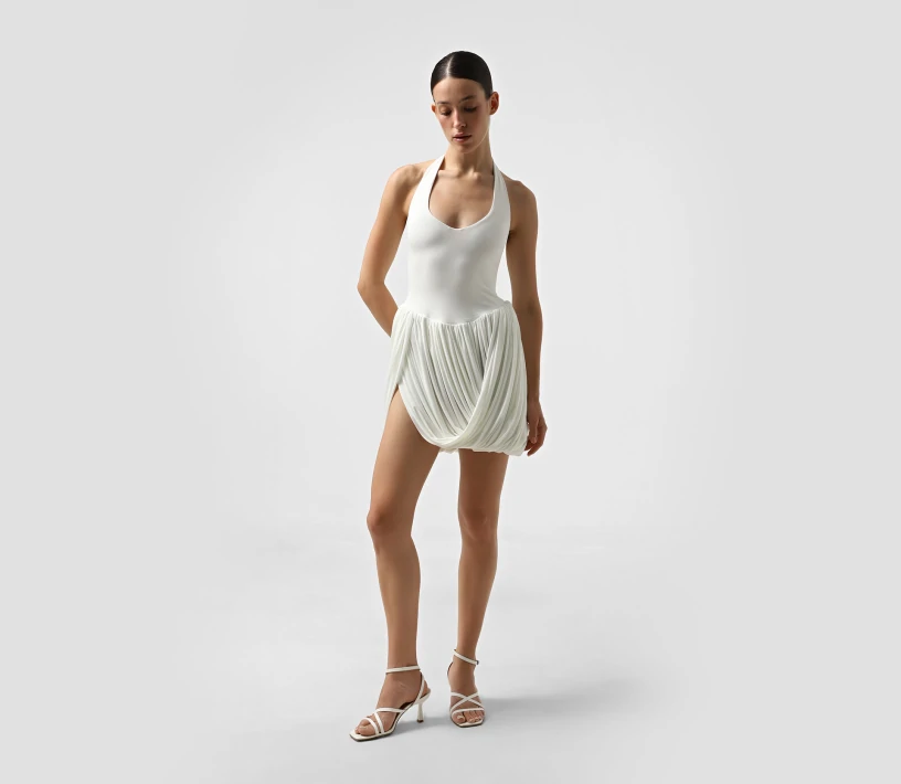 Сукня міні з об'ємним низом молочний фото