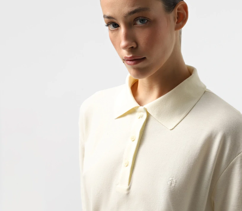 Поло класичне з лого жовтий акції