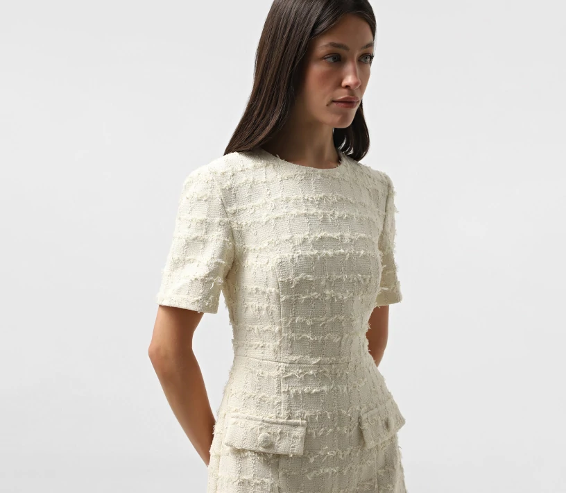 Сукня твід короткий рукав молочний cher17