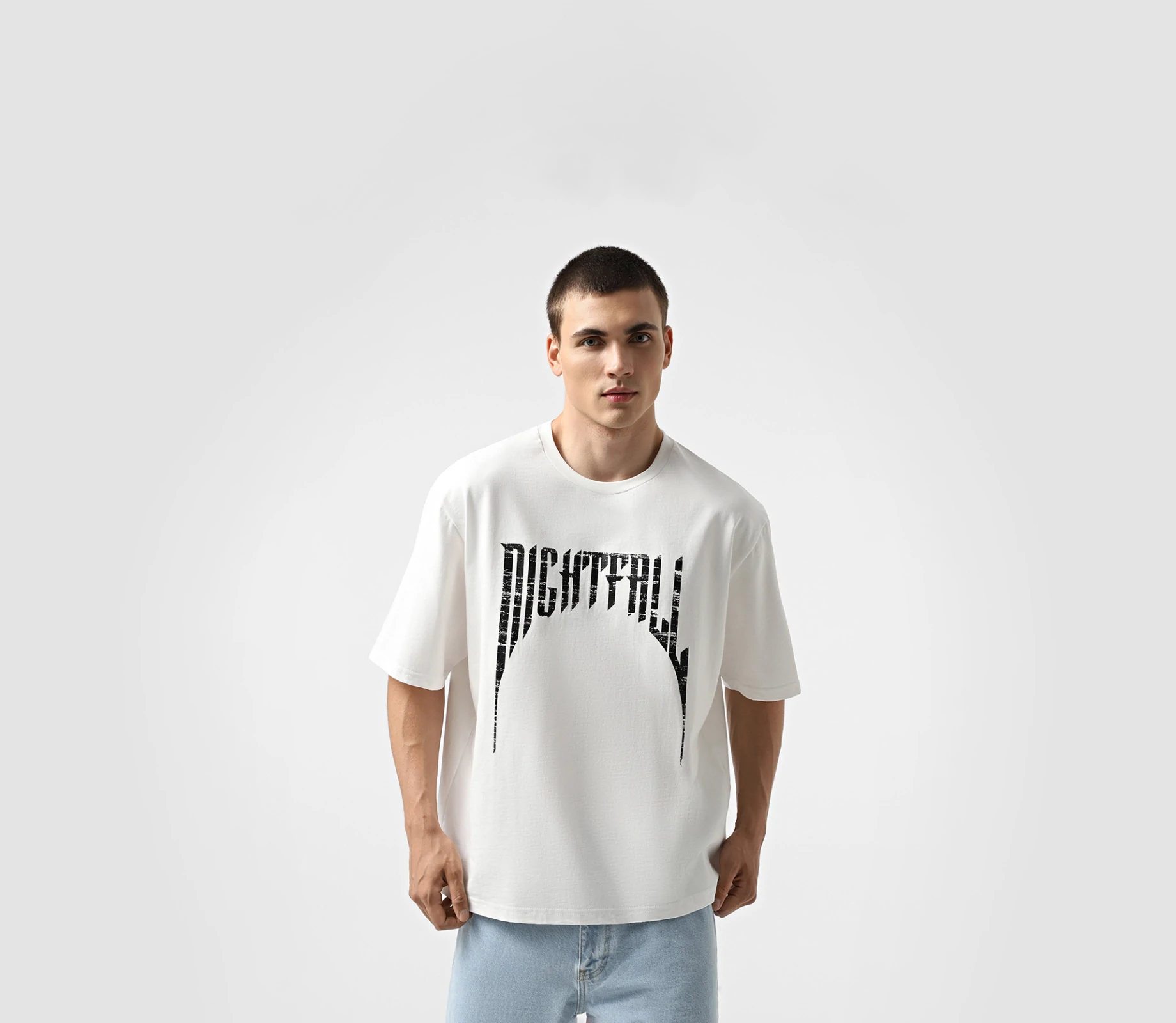 Футболка чоловіча «NIGHTFALL» молочний в Україні
