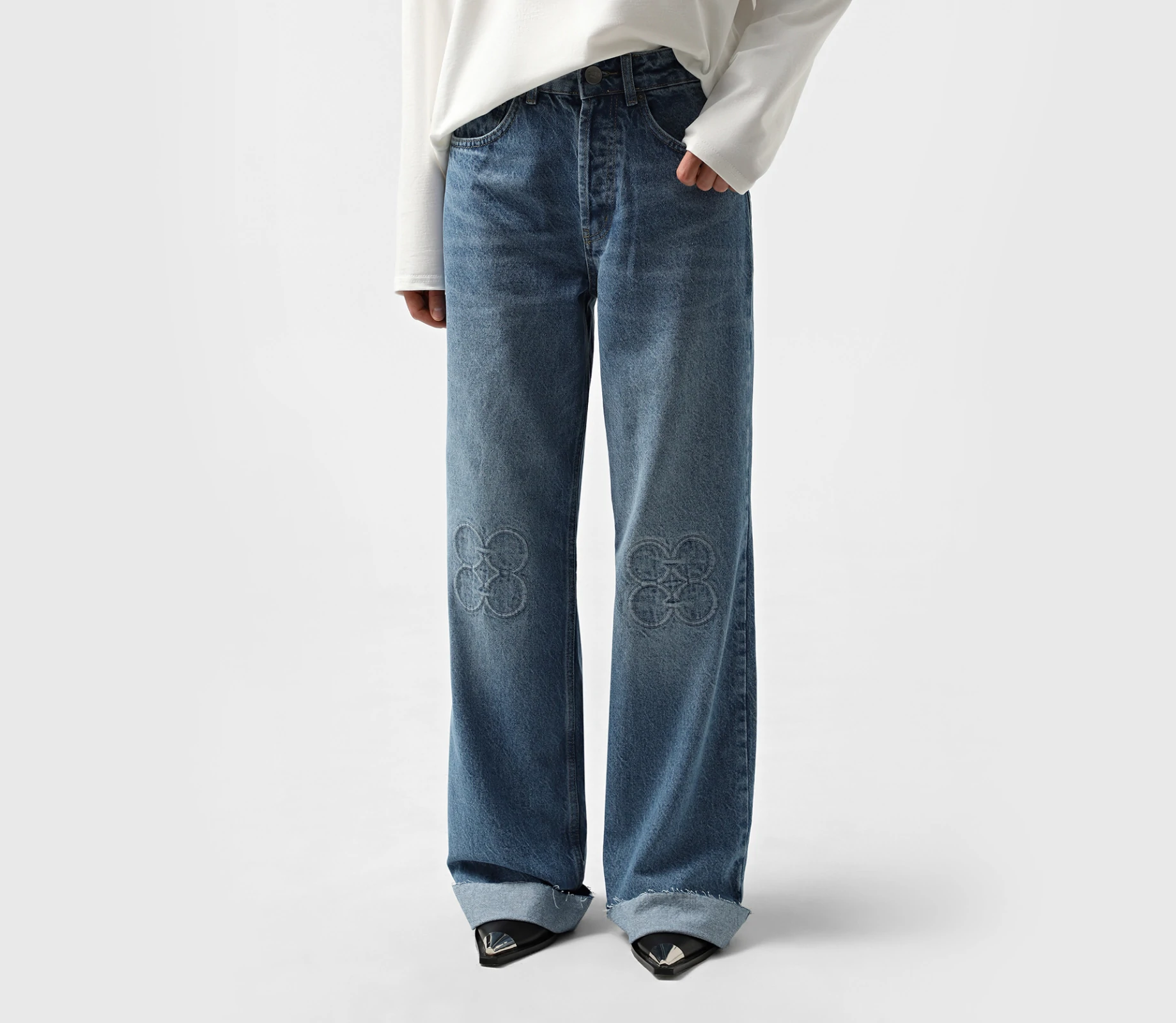 Джинси лого на колінах синій в Україні