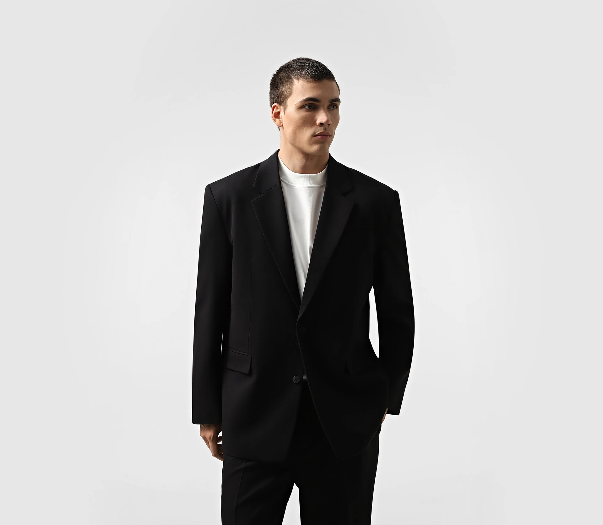 Жакет чоловічий однобортний чорний cher17