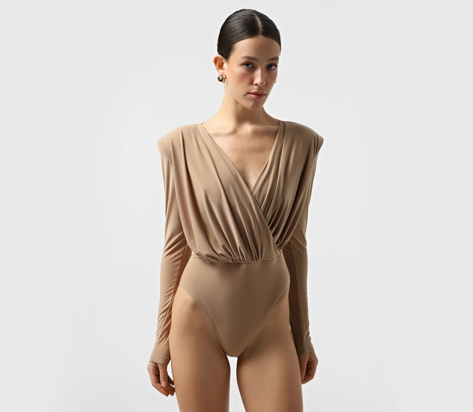 Боді зі шлейфом бежевий cher17