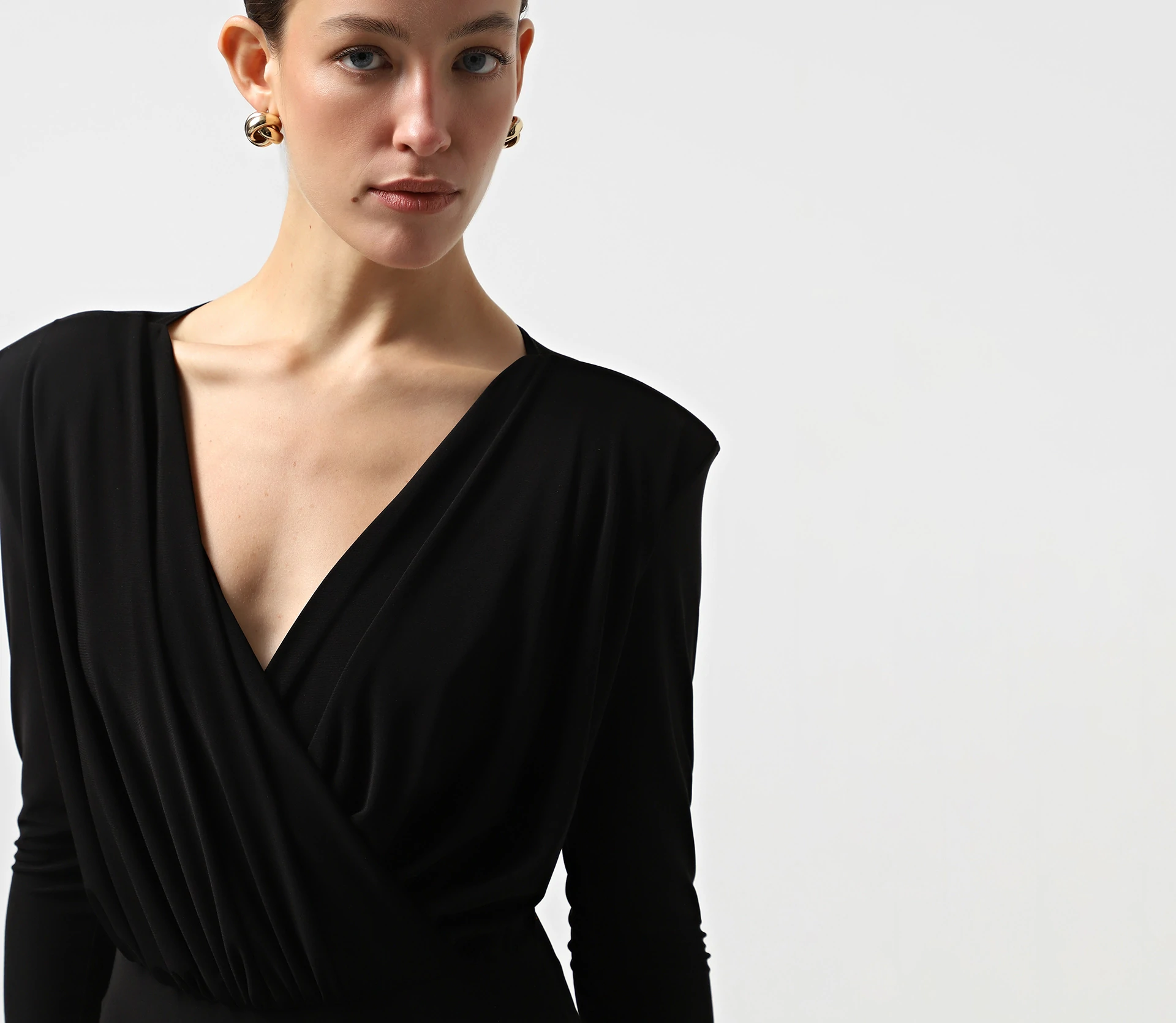 Боді зі шлейфом чорний - фото №6 Боді зі шлейфом чорний фото