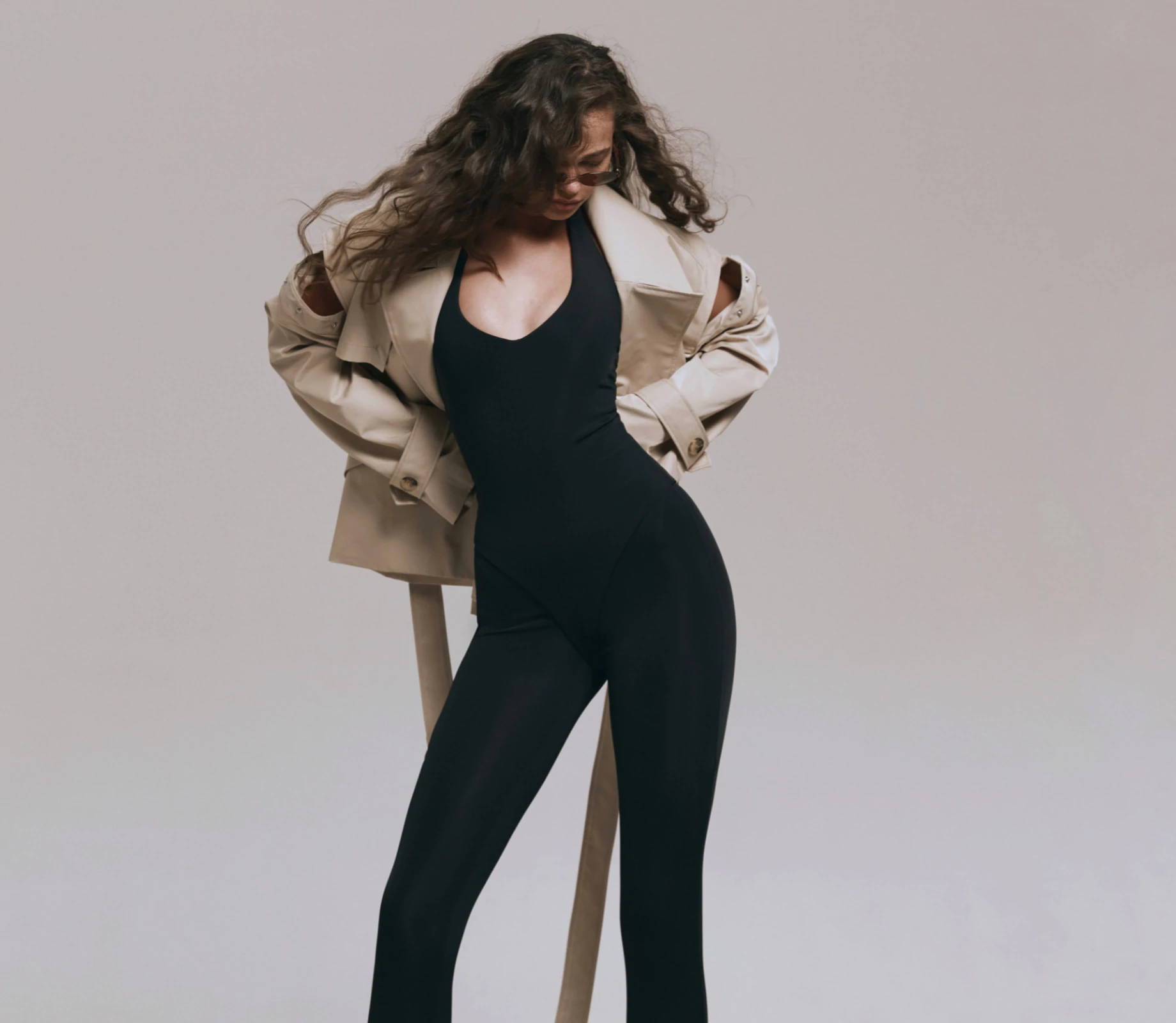 Боді з відкритою спинкою чорний Боді з відкритою спинкою чорний фото