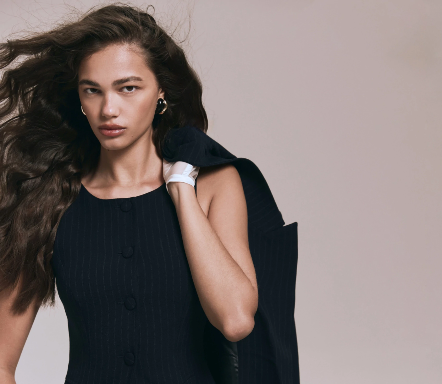 Жилет у смужку синій - фото №3 Жилет у смужку синій акції