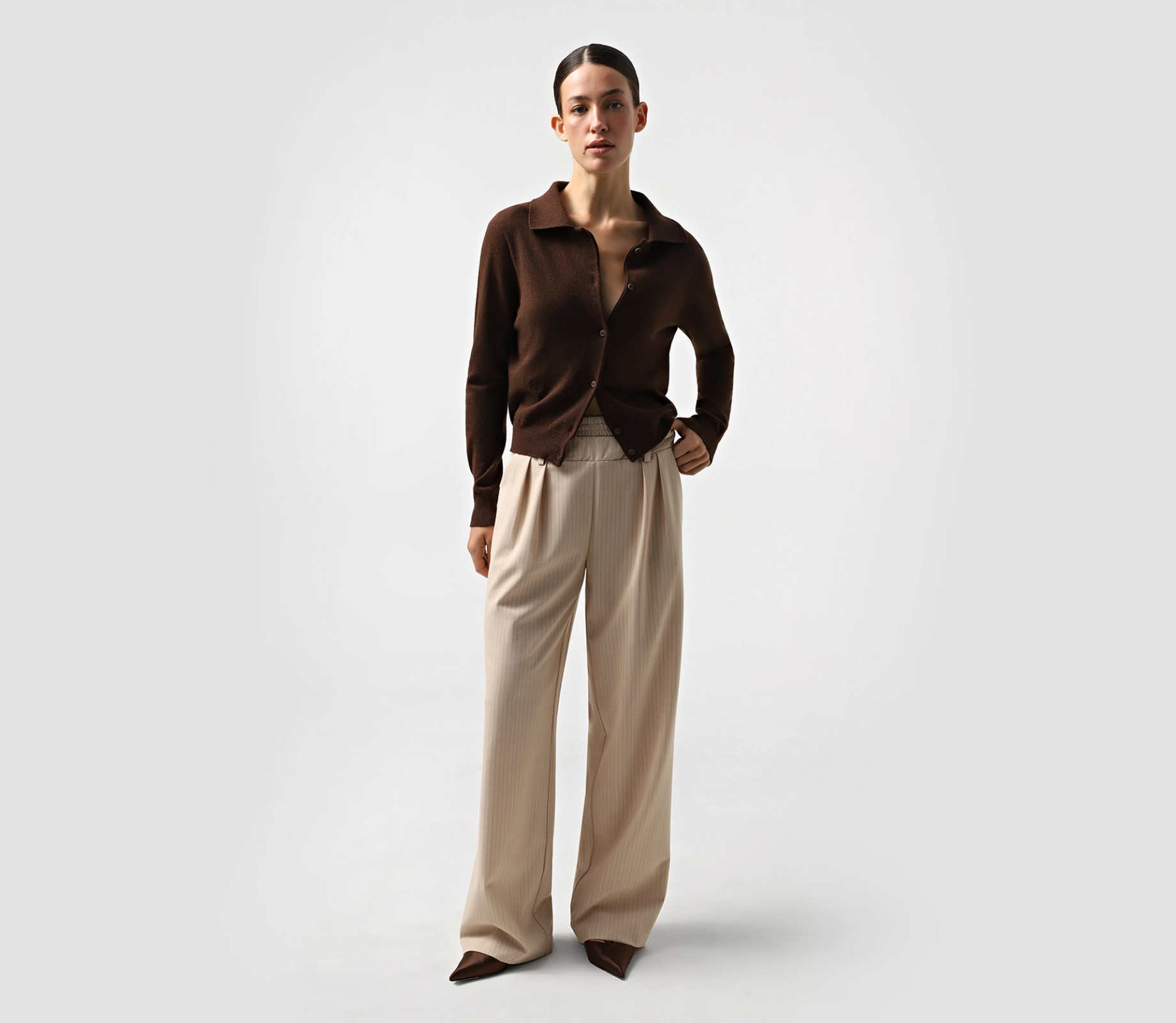 Джемпер вʼязаний на ґудзиках коричневий недорого