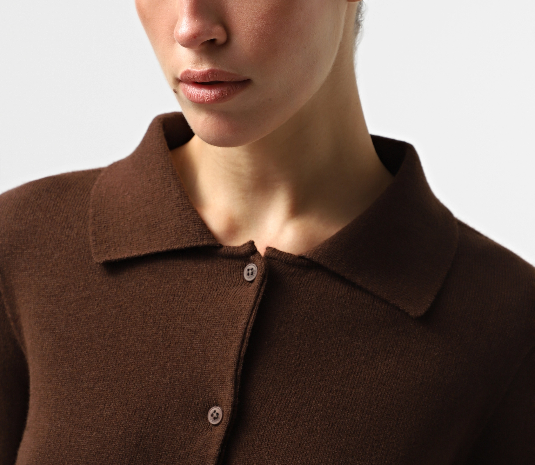 Джемпер вʼязаний на ґудзиках коричневий ціна