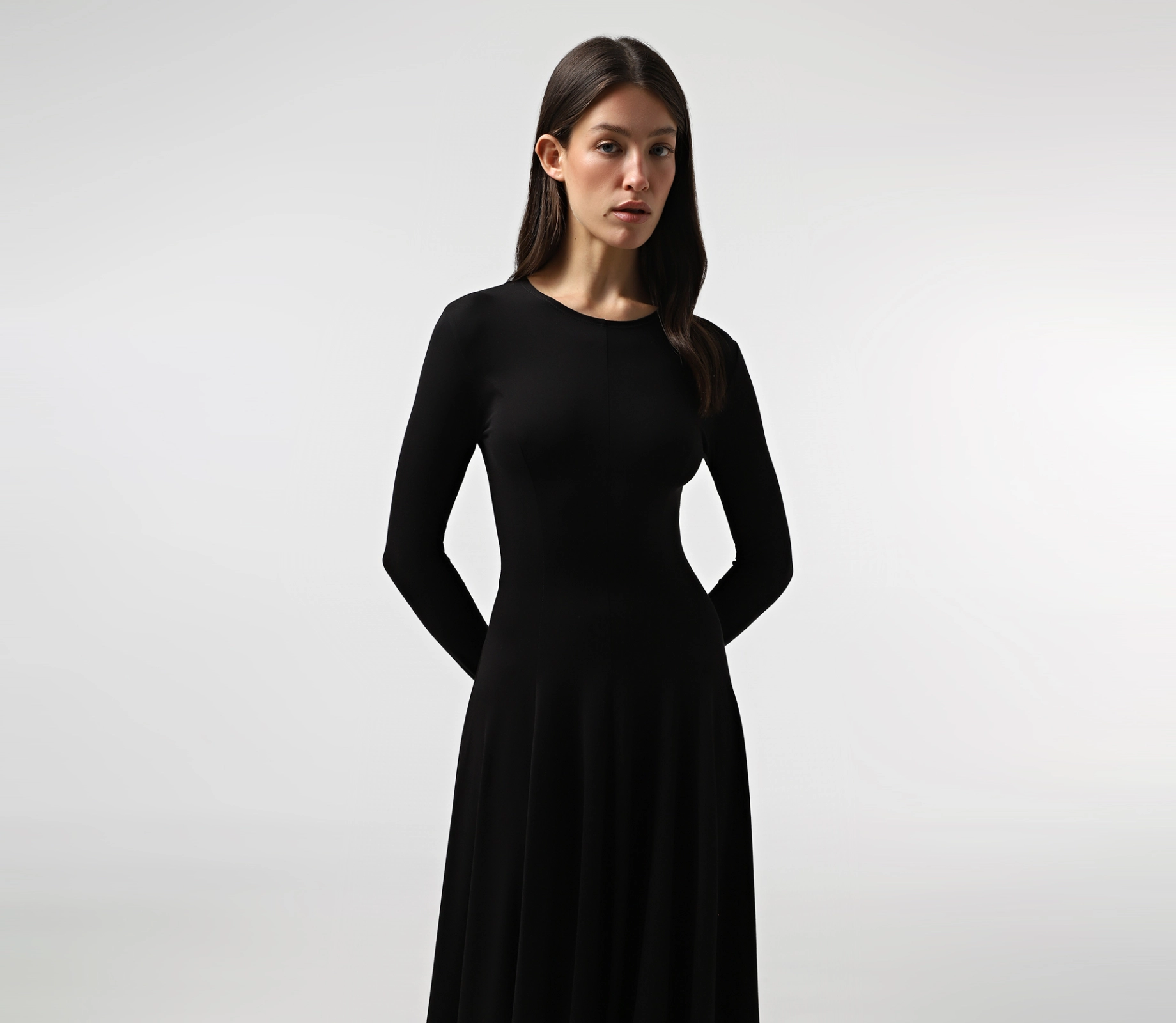 Сукня максі з відстрочками чорний фото