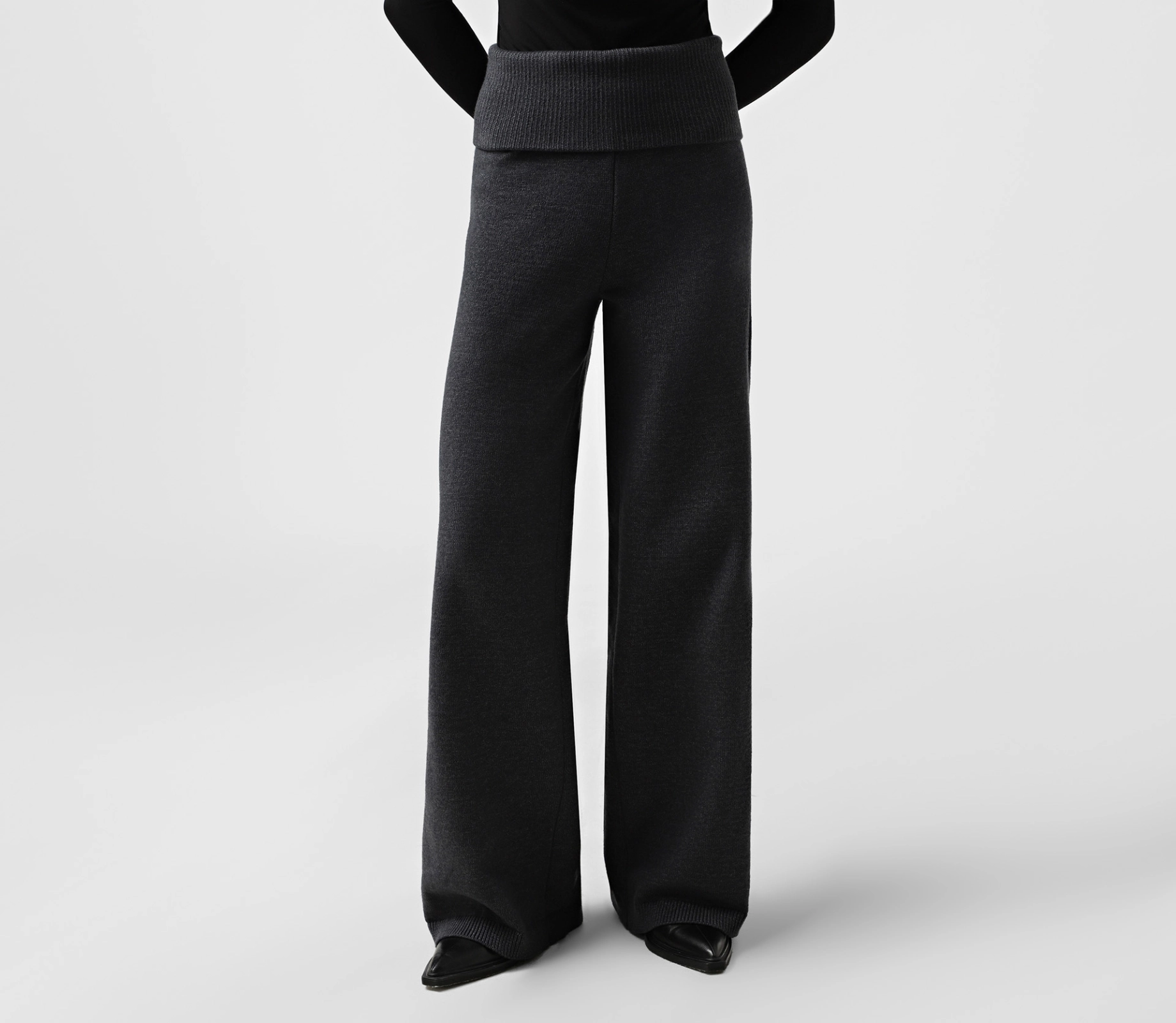 Штани вʼязані з відворотом сірий недорого