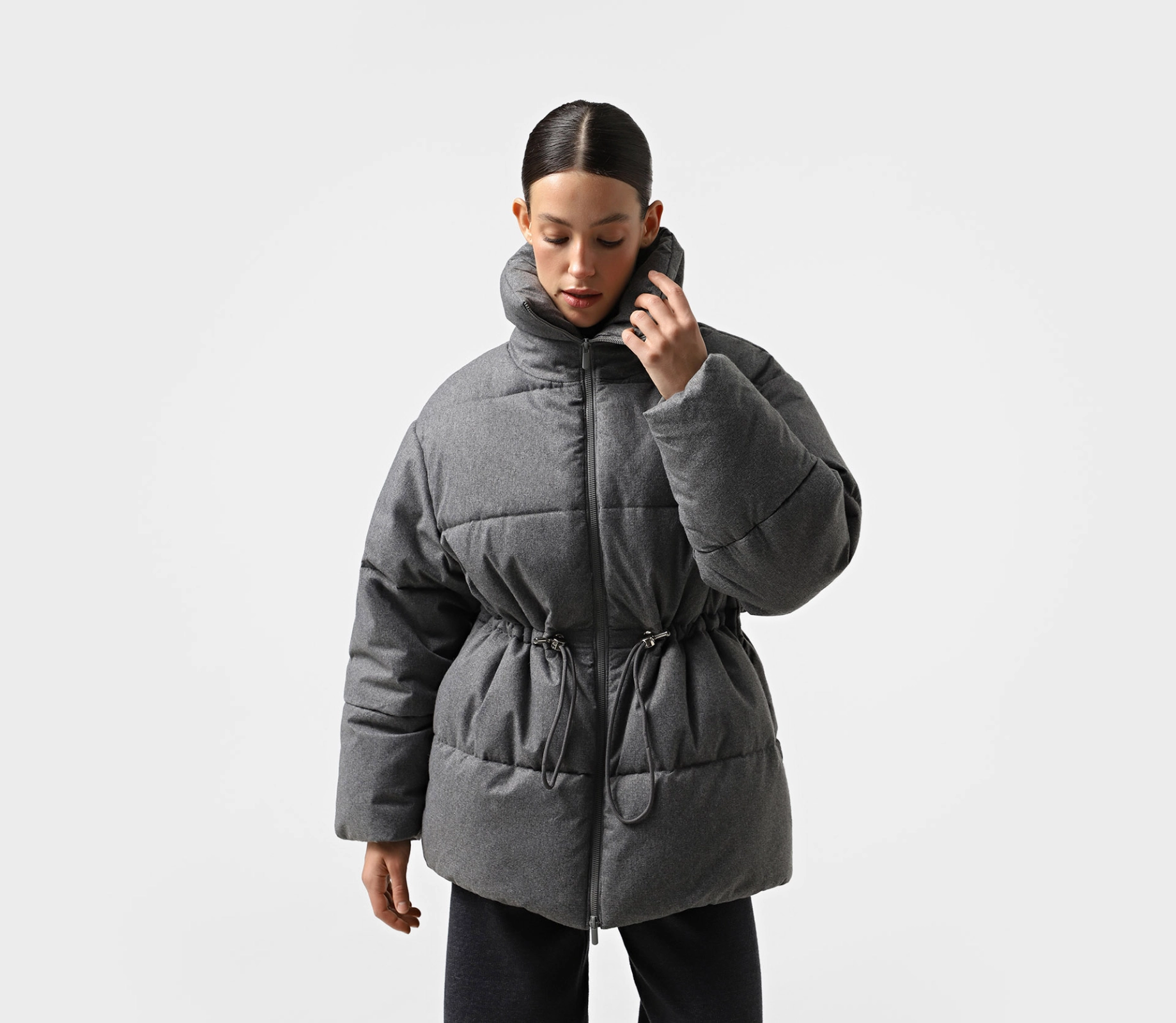 Пуховик середньої довжини з кулісою сірий cher17