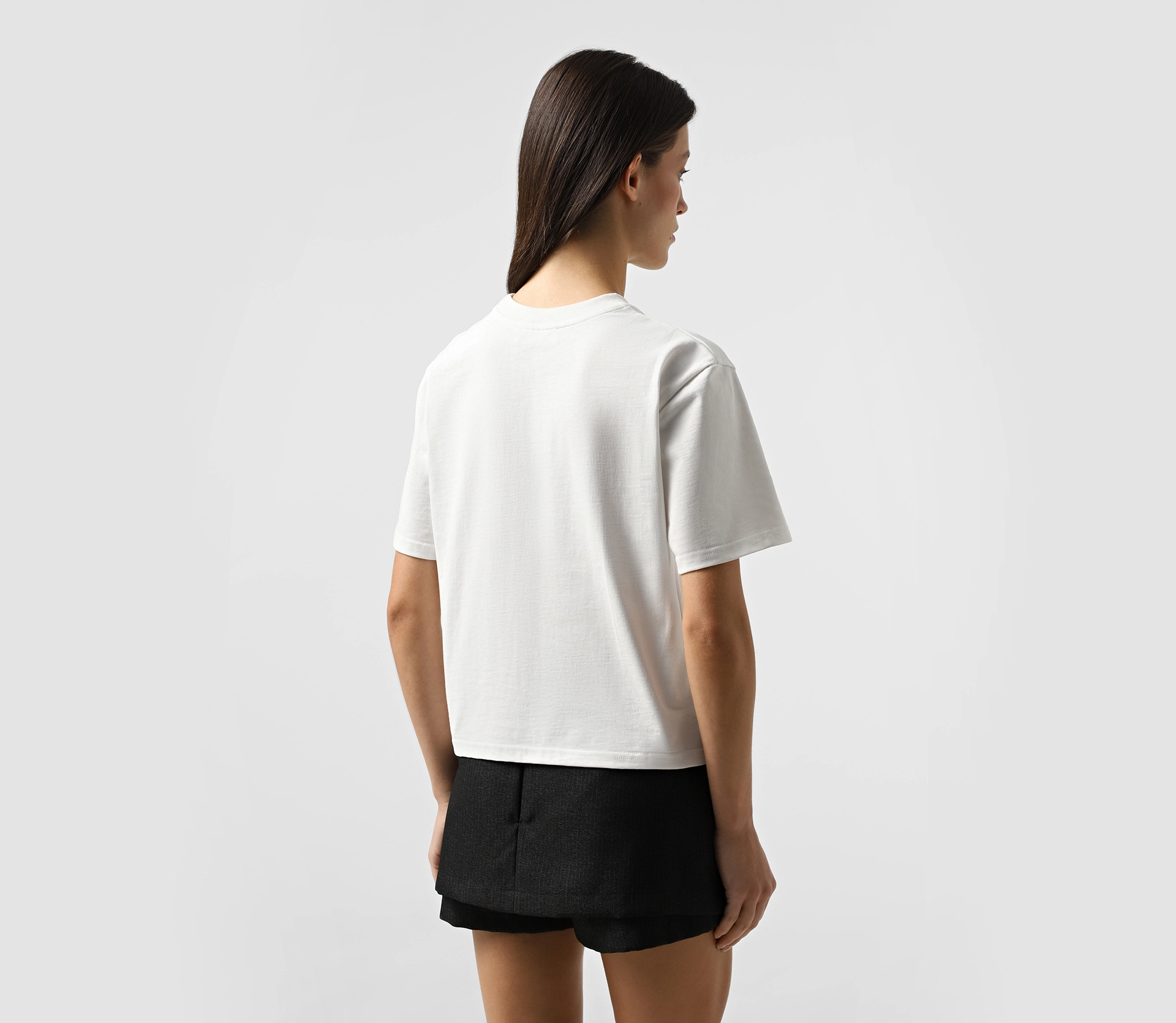 Футболка базова з вишитим лого молочний ціна