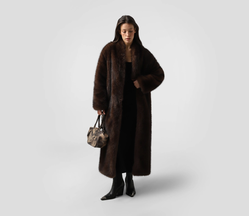 Шуба довга без коміру коричневий в Україні