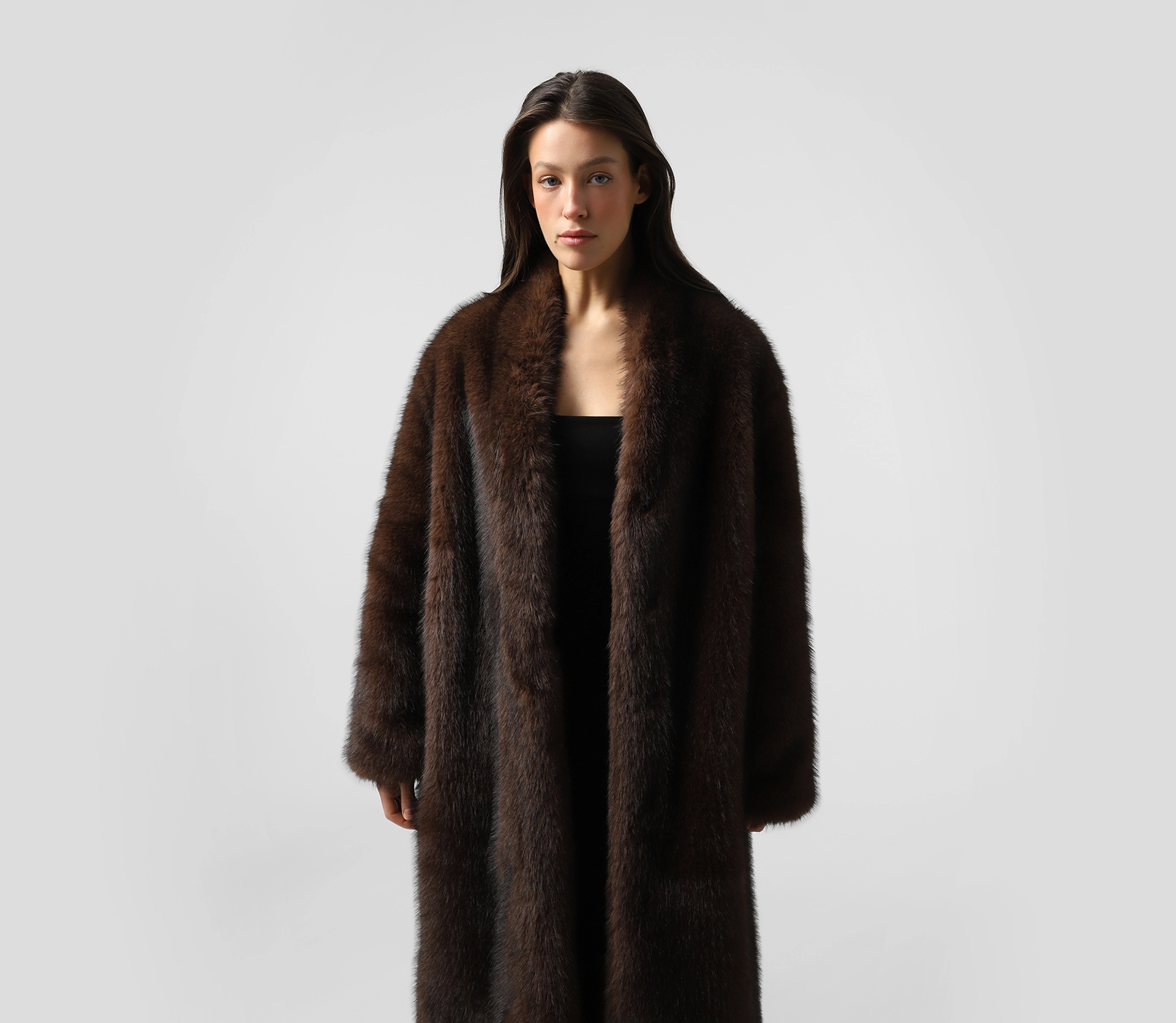 Шуба довга без коміру коричневий в Україні