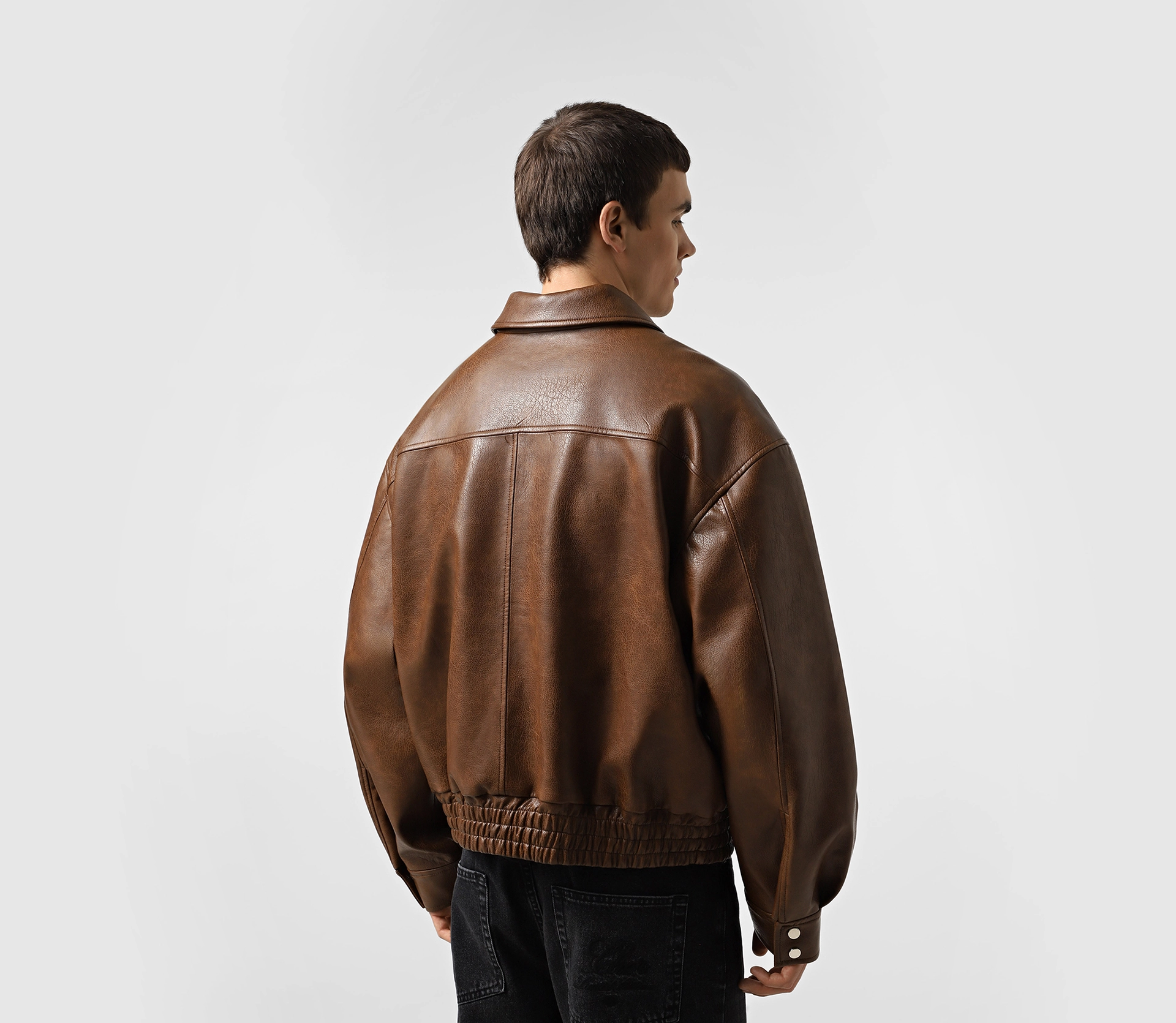 Бомбер чоловічий з еко-шкіри коричневий - фото №5 Бомбер чоловічий з еко-шкіри коричневий в Україні