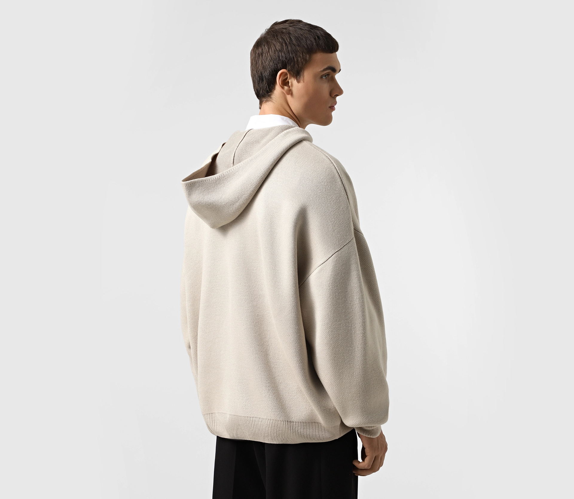 Худі в'язане чоловіче «NO LABEL NEEDED» бежевий - фото №5 Худі в'язане чоловіче «NO LABEL NEEDED» бежевий в інтернет-магазині