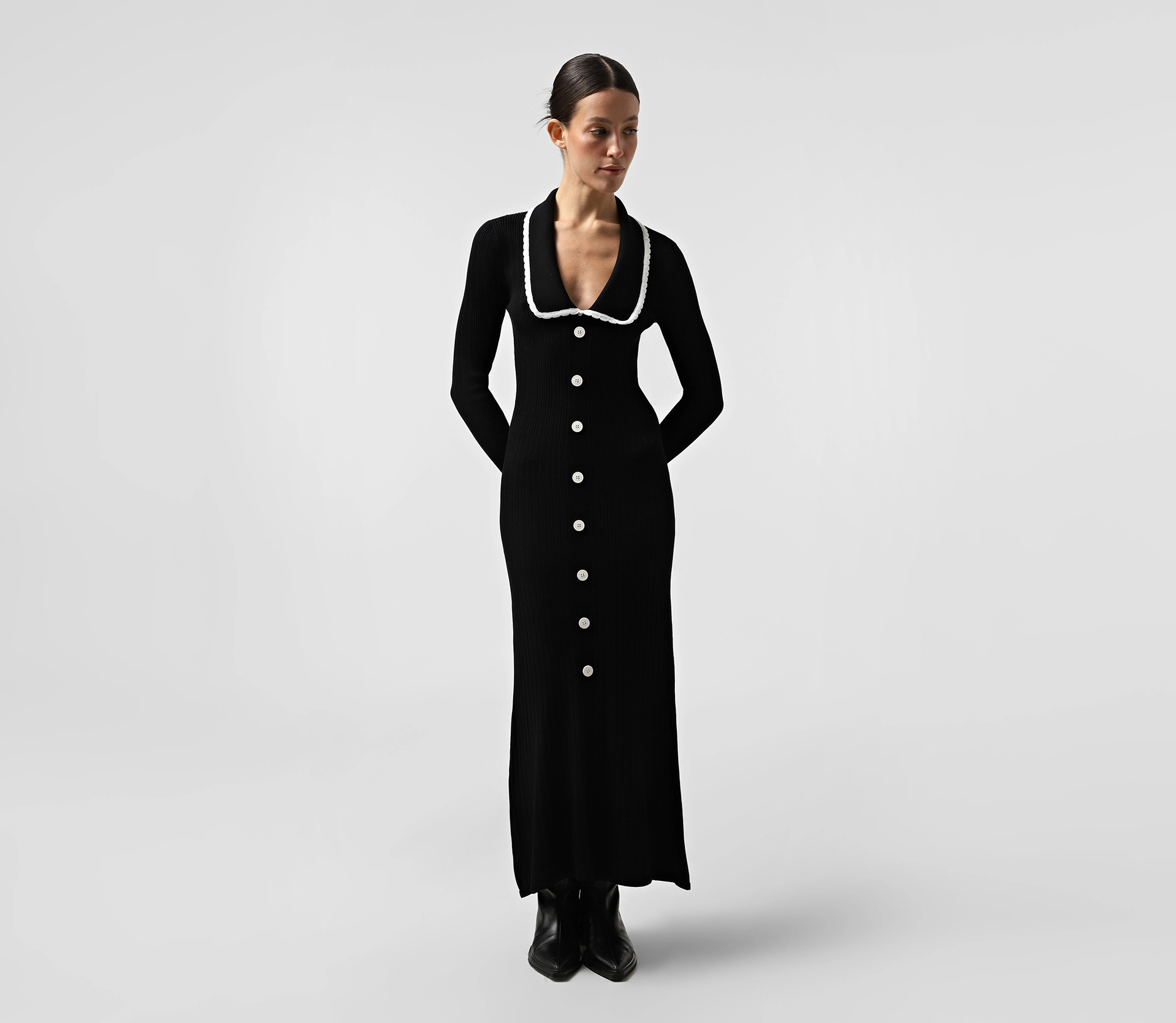 Сукня міді вʼязана з ґудзиками чорний ціна