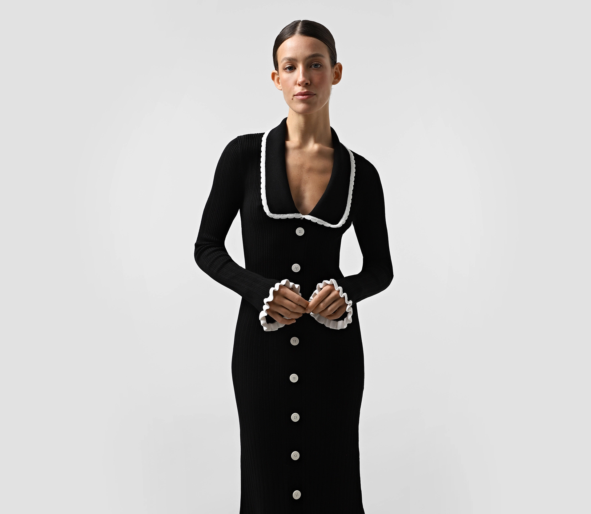 Сукня міді вʼязана з ґудзиками чорний в Україні