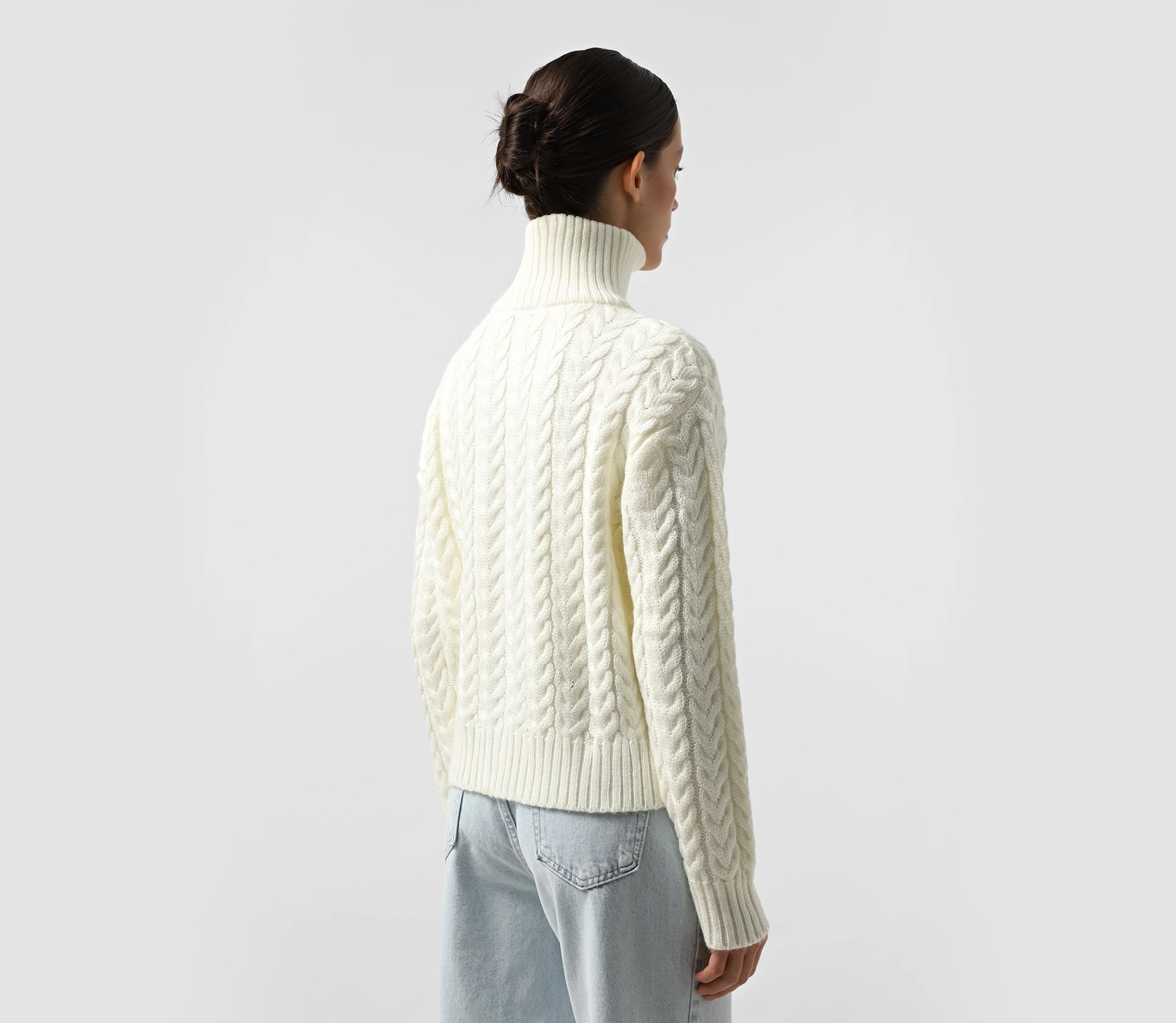 Кардиган в'язаний на блискавці коси молочний замовити