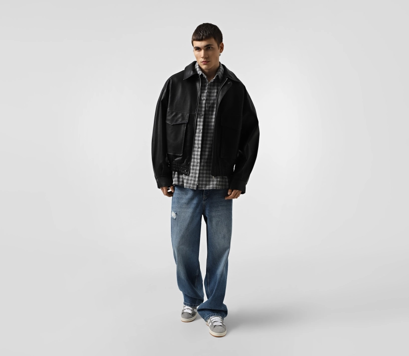 Бомбер чоловічий з екошкіри чорний знижки