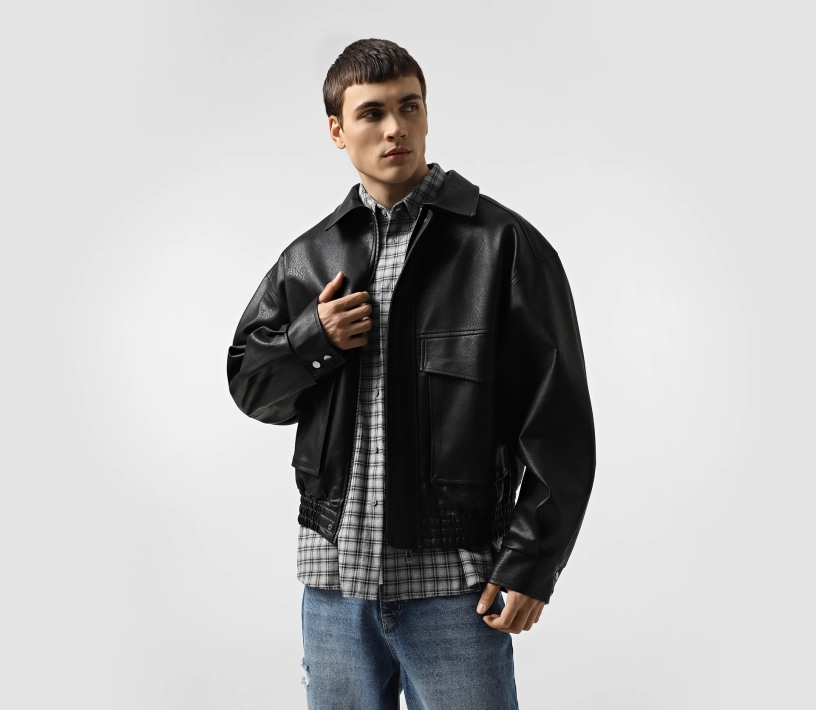 Бомбер чоловічий з екошкіри чорний купити