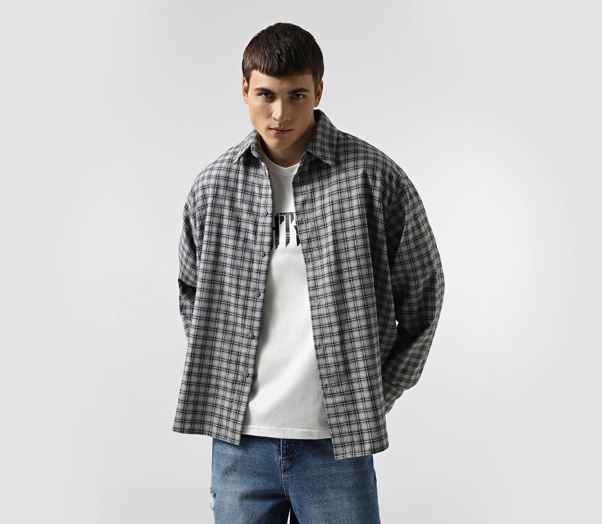 Сорочка чоловіча в клітинку з принтом сірий - фото №3 Сорочка чоловіча в клітинку з принтом сірий замовити