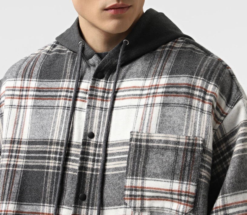 Сорочка чоловіча в клітинку з капюшоном сіро-чорний в Україні