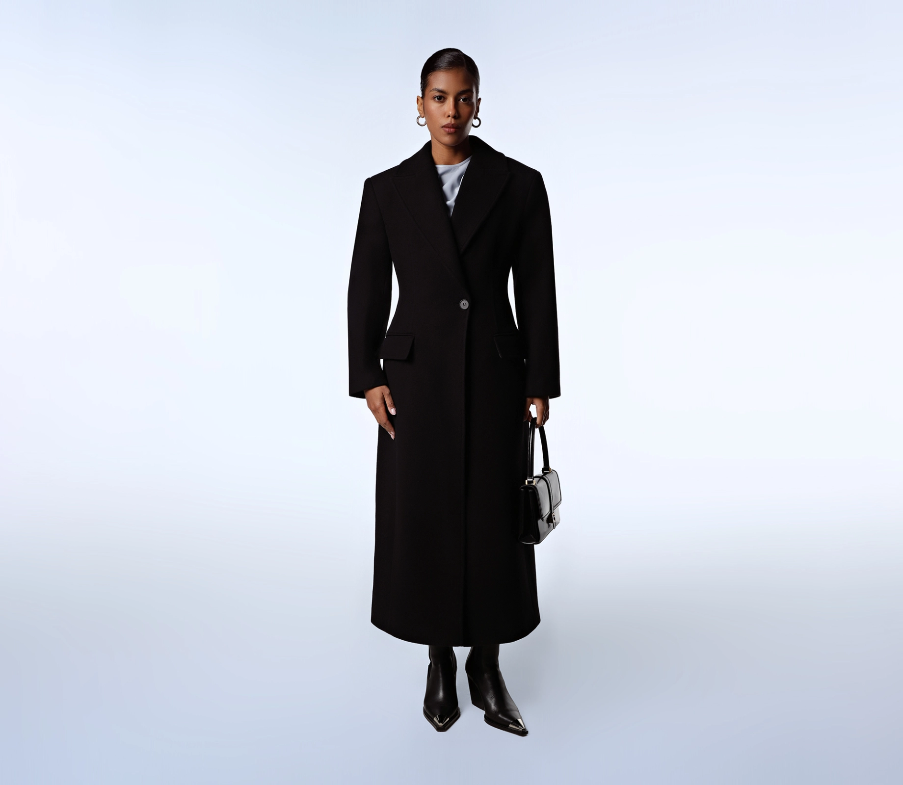 Пальто приталеного силуету чорний акції