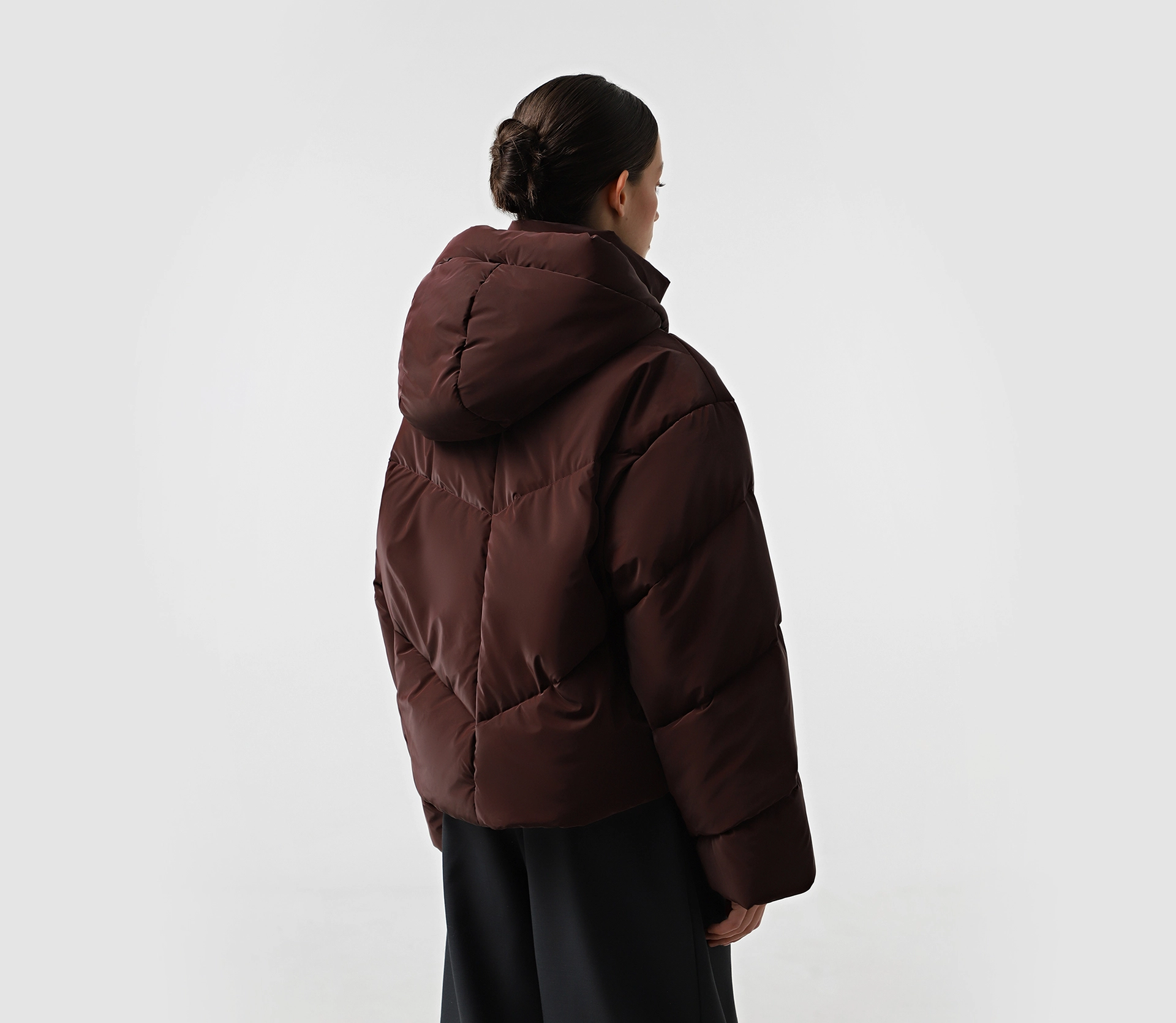 Пуховик вкорочений бургунді замовити