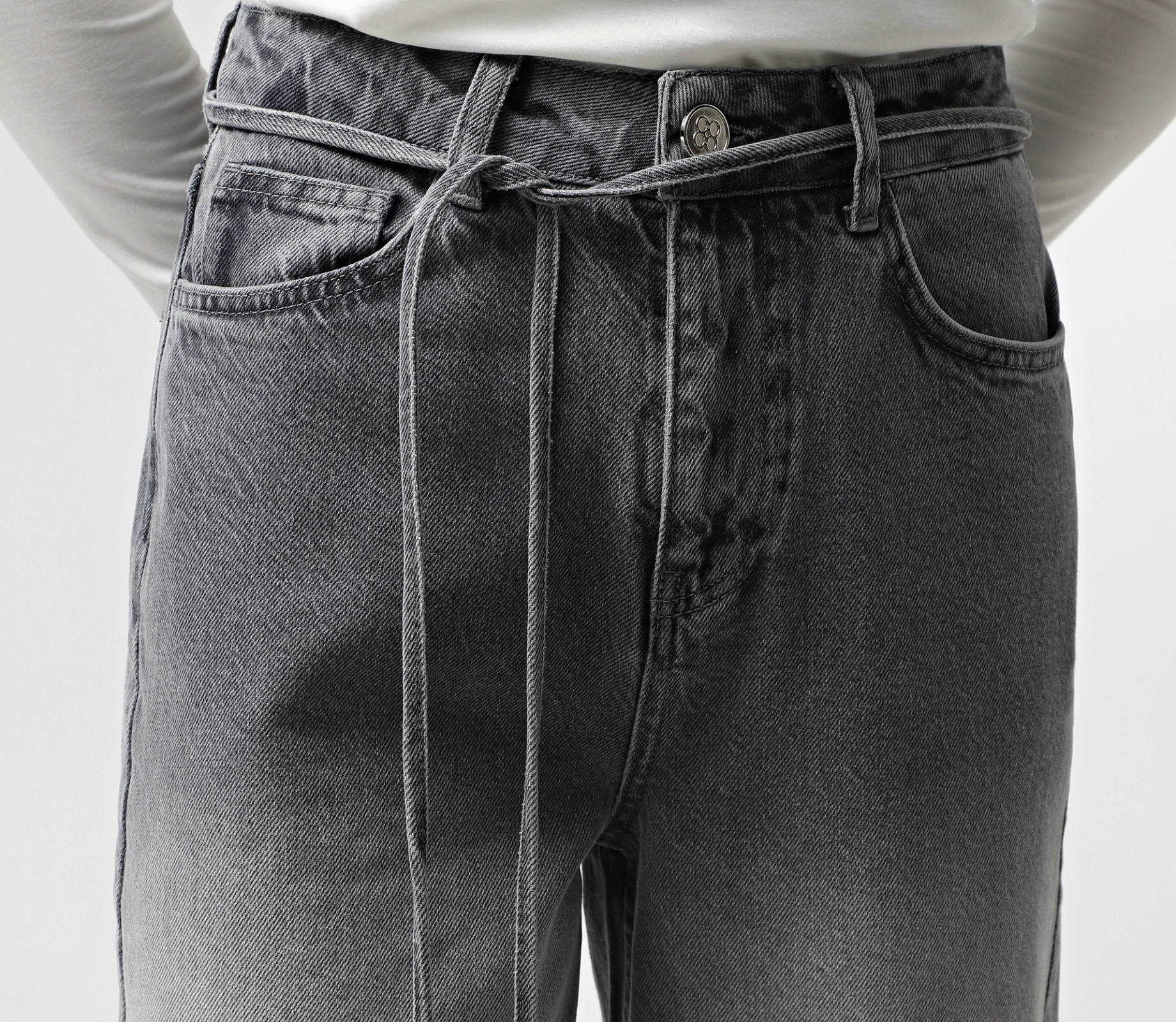 Джинси прямі з градієнтом сірий - фото №4 Джинси прямі з градієнтом сірий в інтернет-магазині