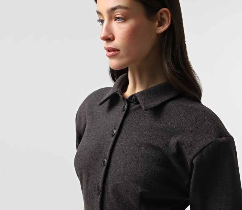 Сукня міні з акцентними плечима сірий ціна