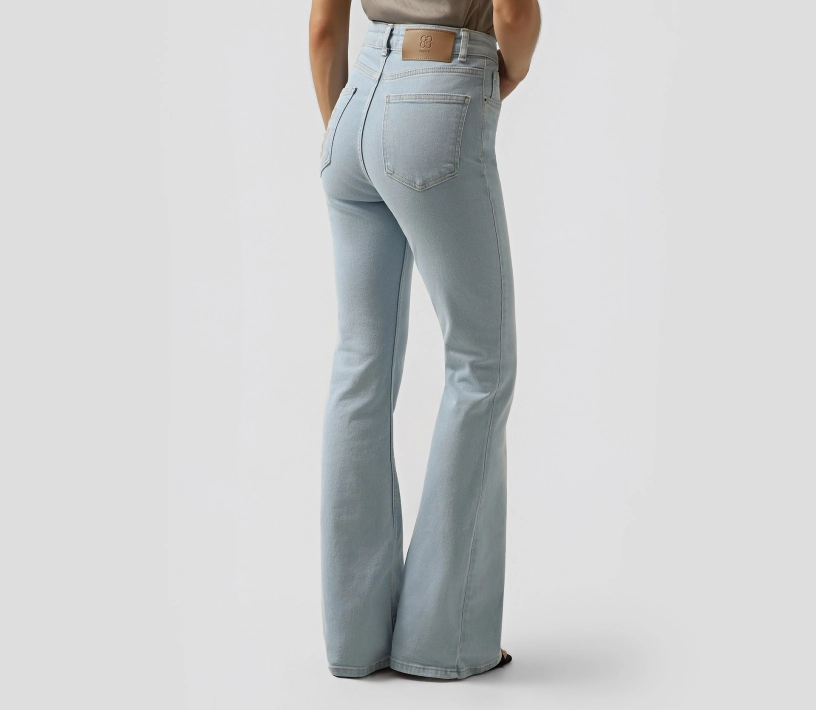Джинси bootcut висока посадка блакитний фото