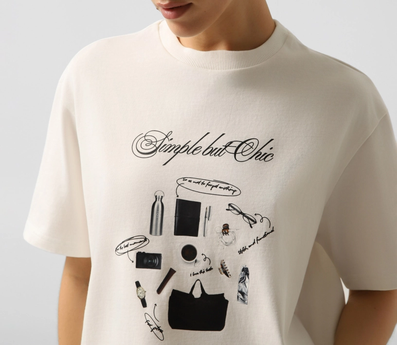 Футболка «Simple and Chic» молочний недорого