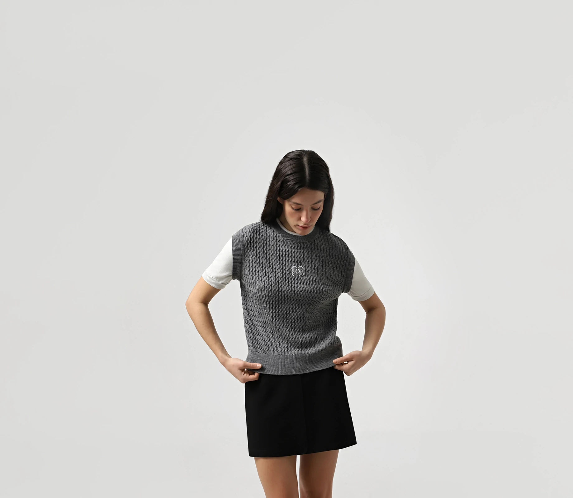 Топ в’язаний подвійний з лого сірий в Україні