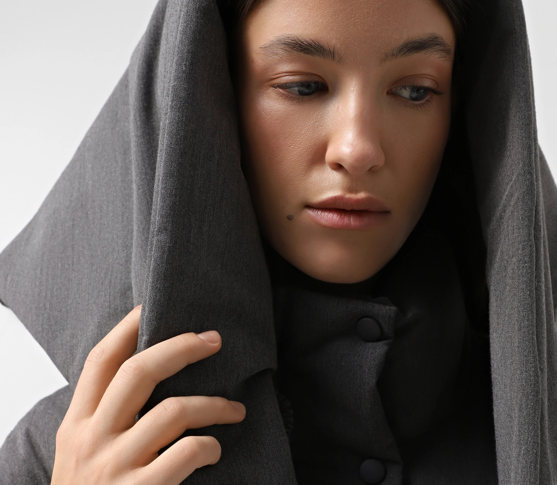 Косинка під пуховик сірий купити