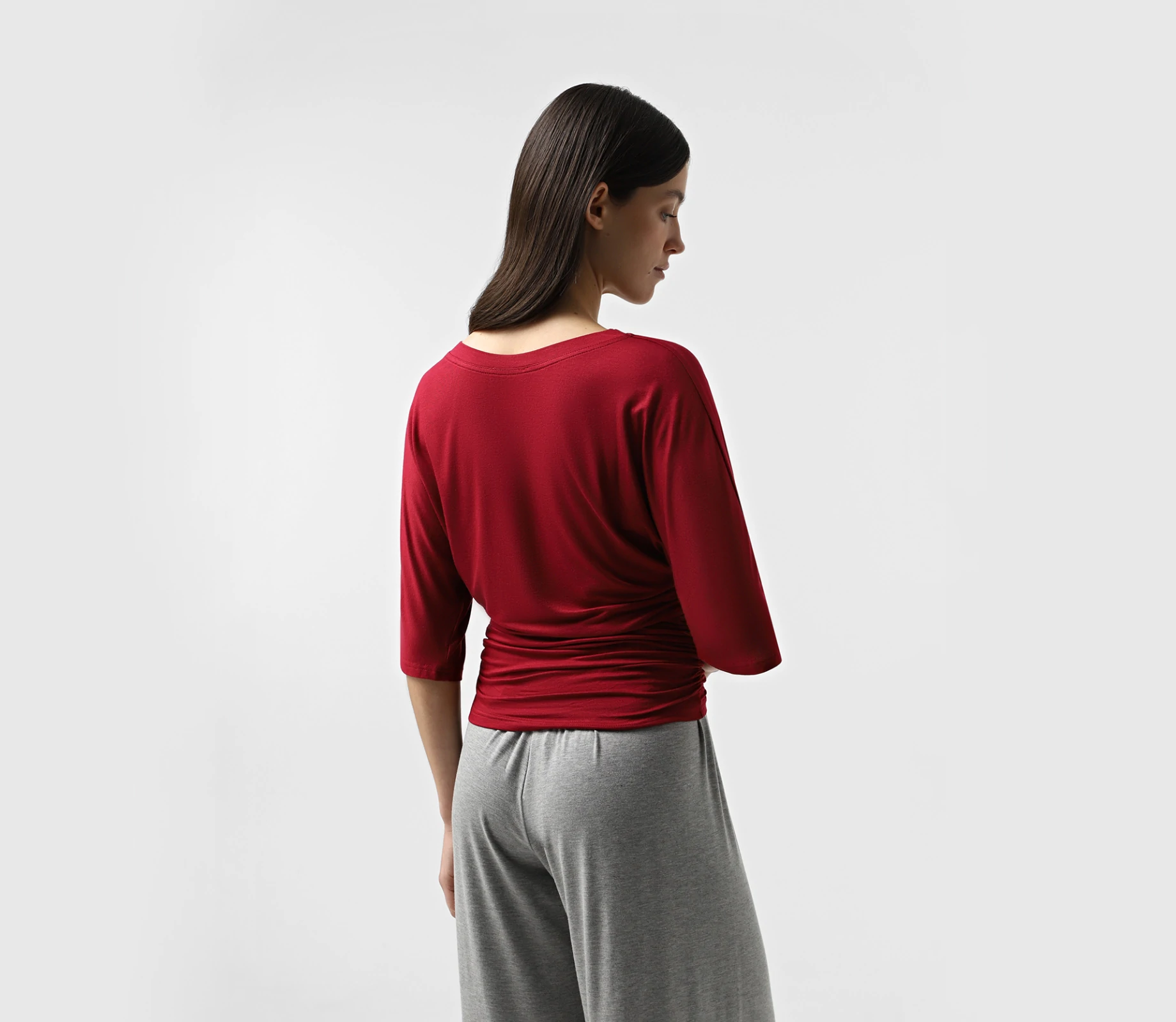 Футболка приталена бургунді cher17