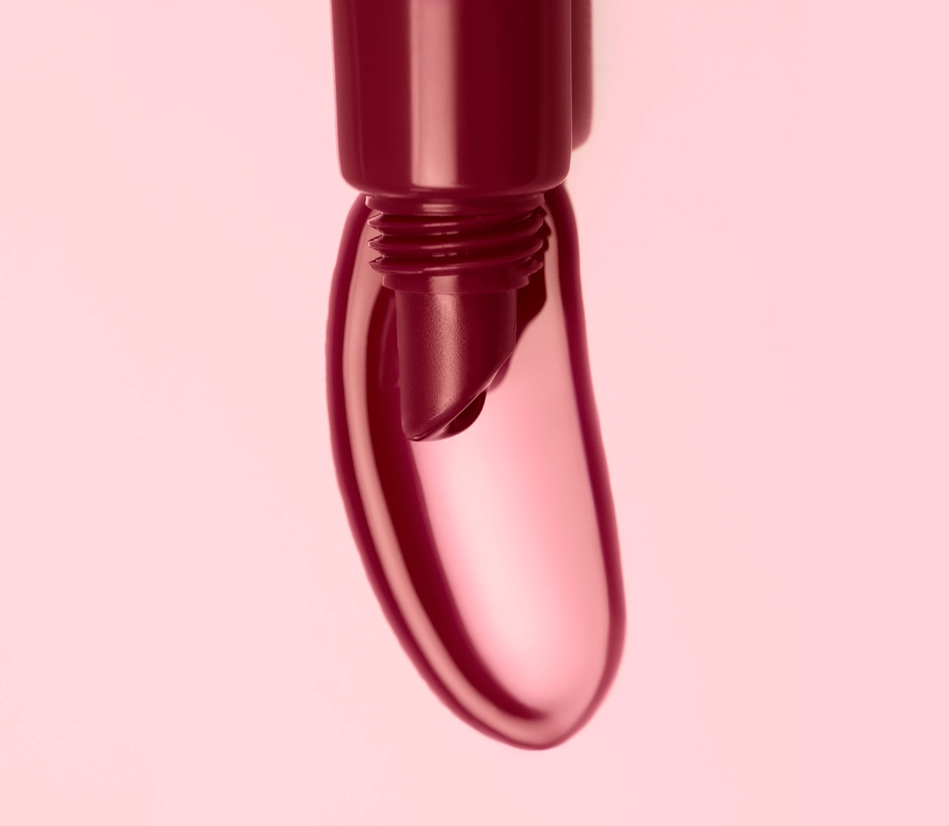 Lipper-блиск CHER’17 x LIPSS Lovely red знижки