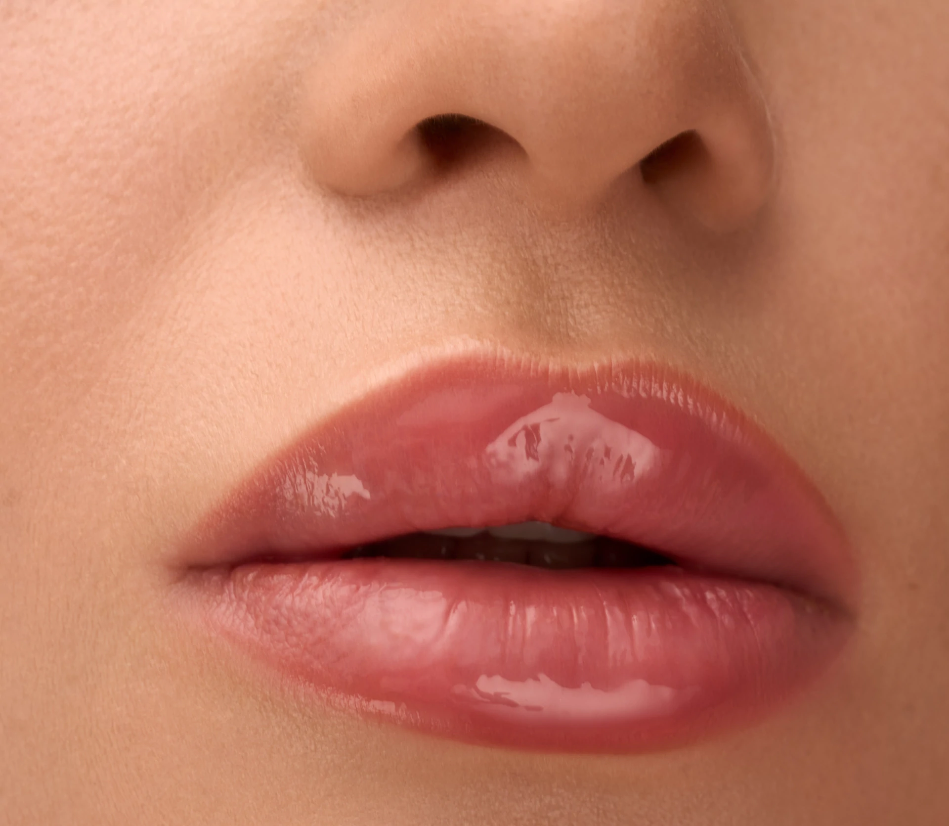 Lipper-блиск CHER’17 x LIPSS Pinky love знижки