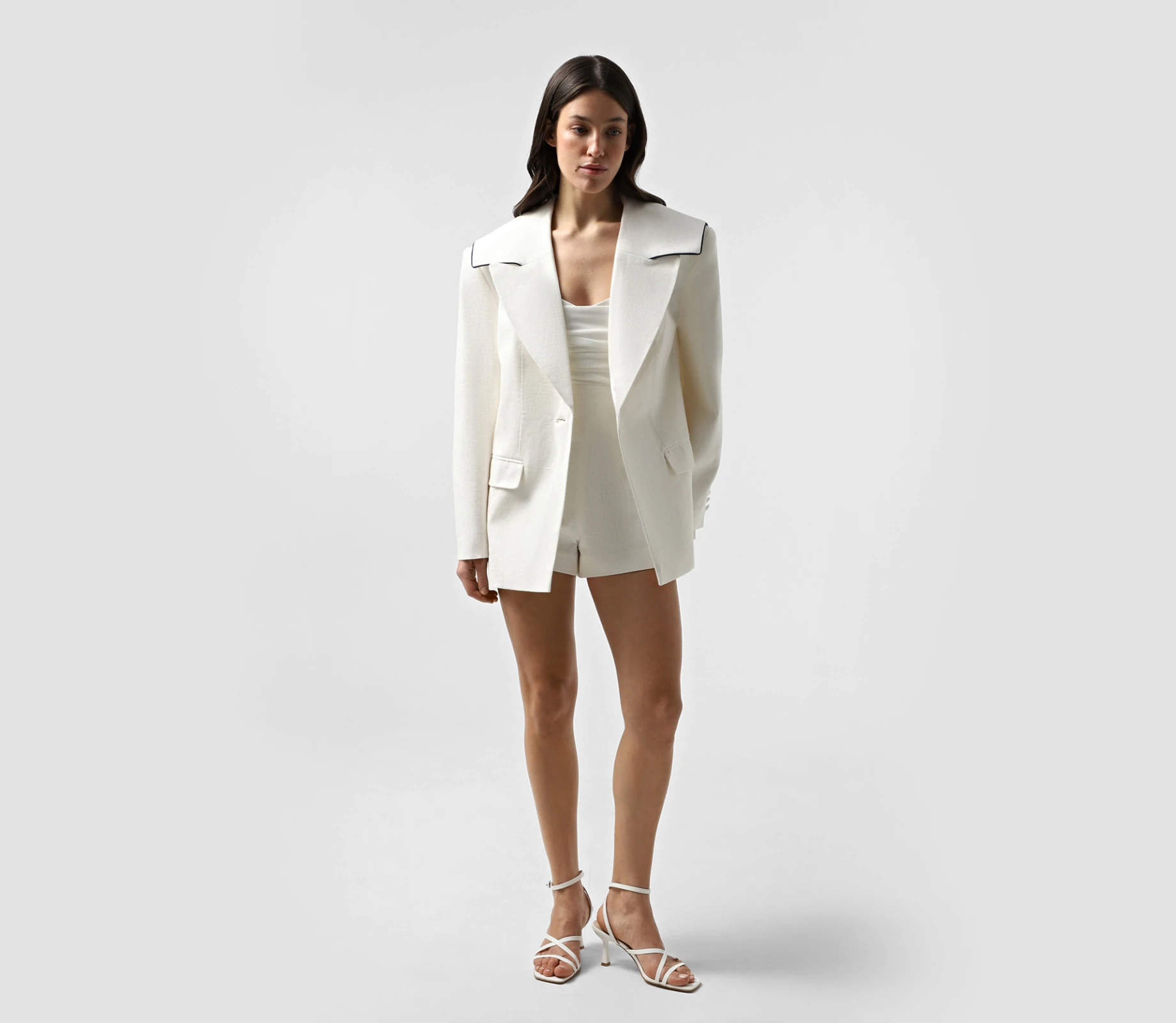 Жакет з коміром та зав'язкою молочний в інтернет-магазині