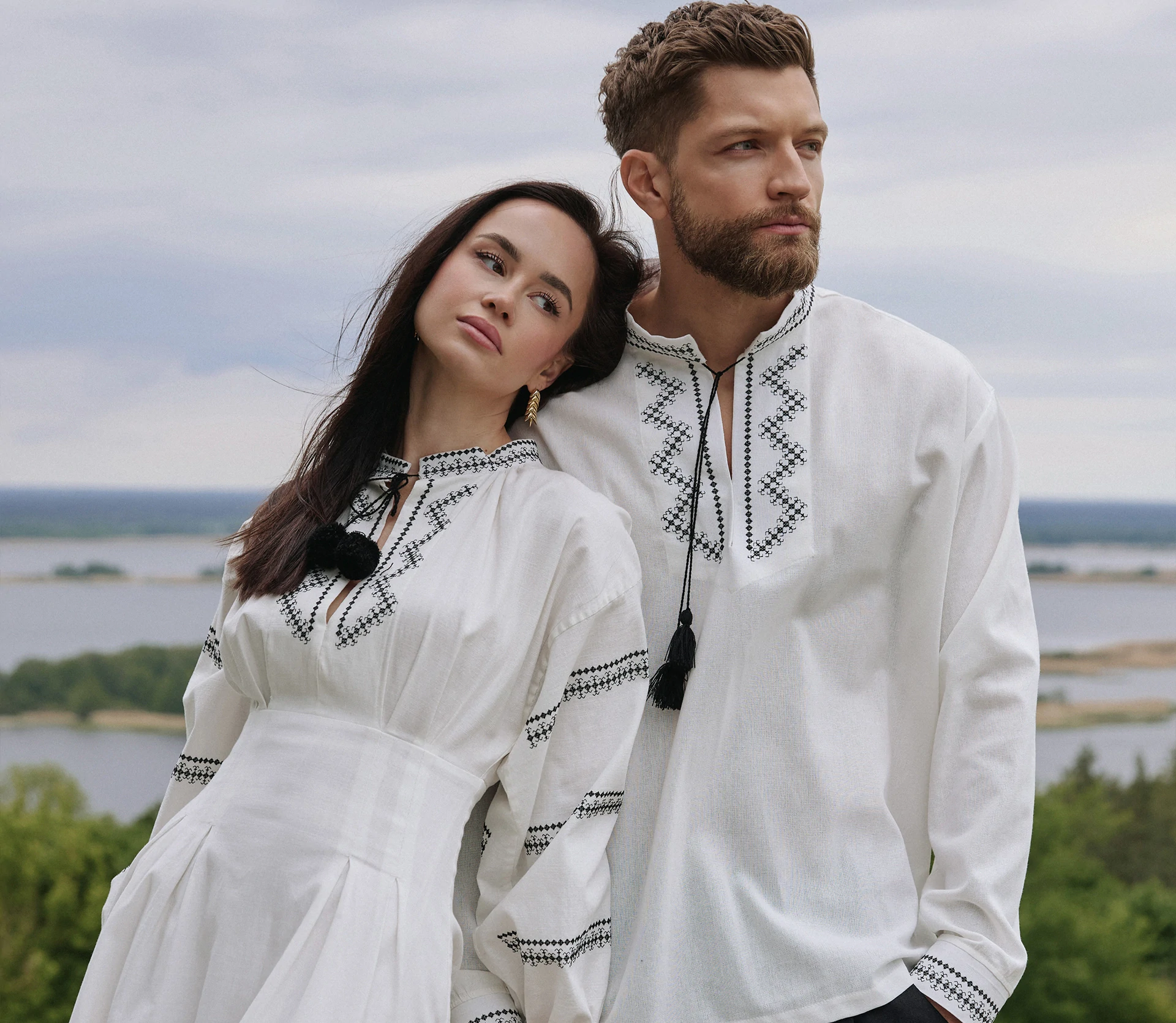 Сукня-вишиванка молочний ціна
