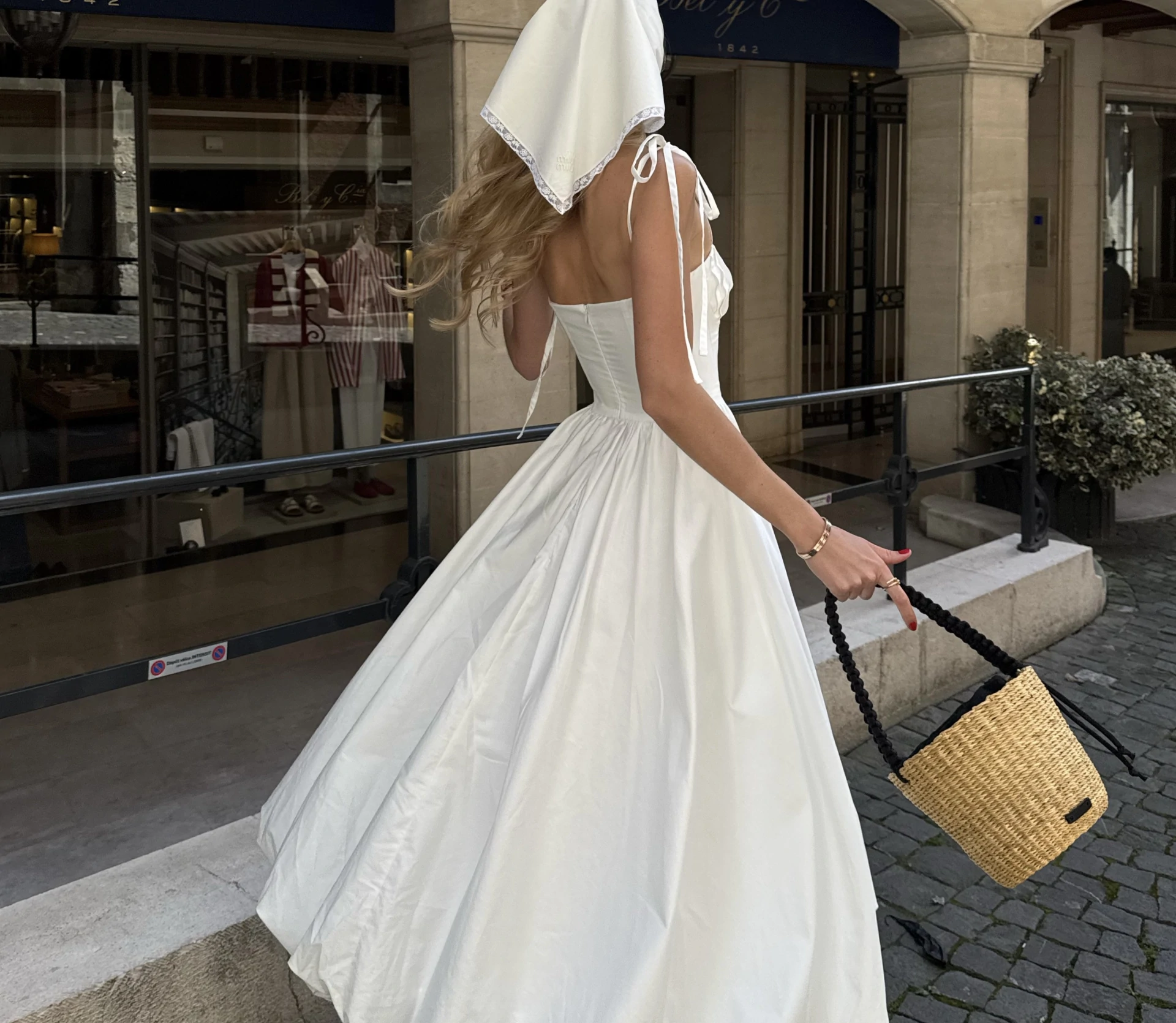 Сукня міді балон молочний - фото №7 Сукня міді балон молочний замовити