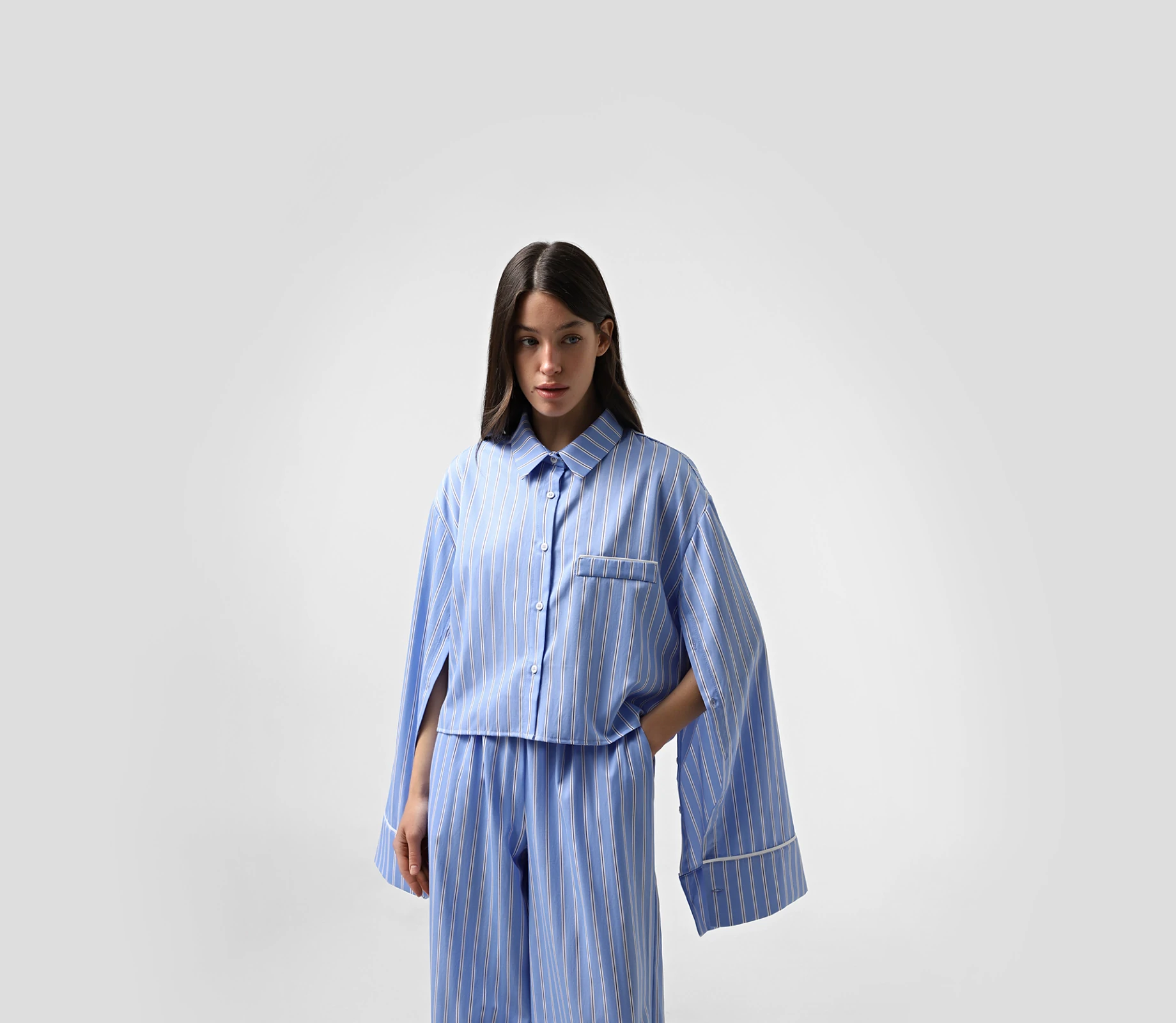 Сорочка кроп у смужку блакитний знижки