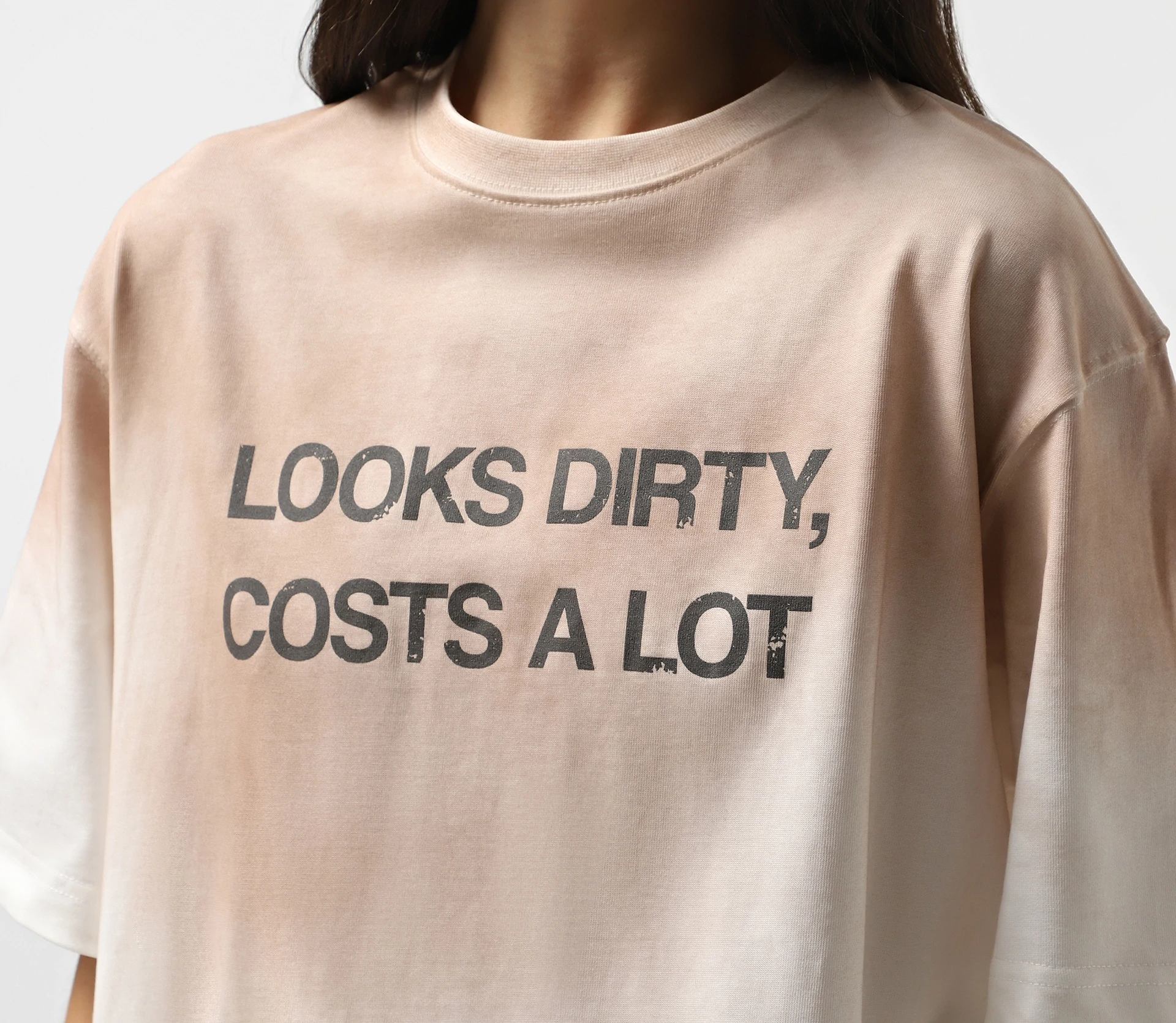 Футболка жіноча «LOOKS DIRTY, COSTS A LOT» молочний купити