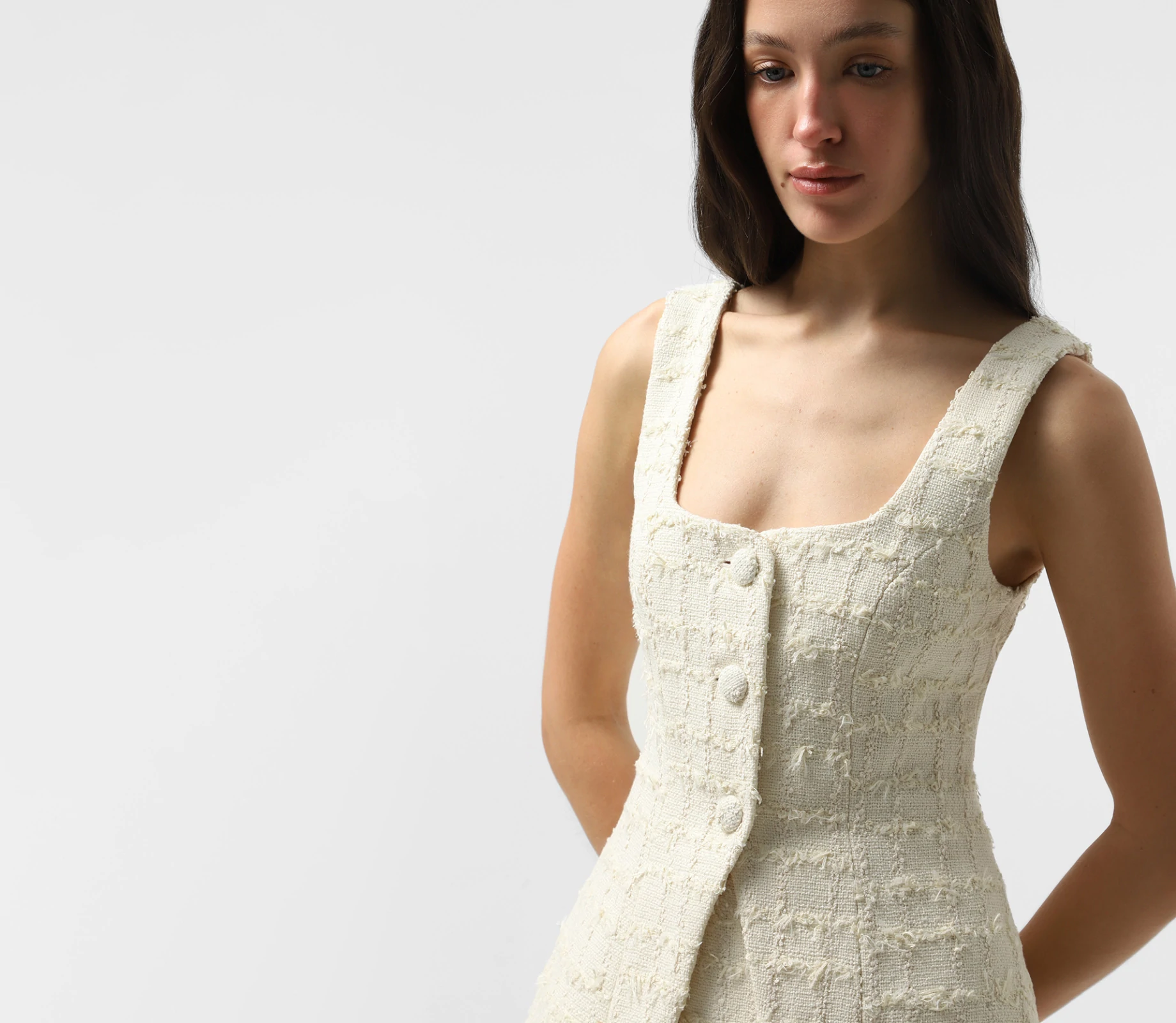 Костюм твід з жилет та спідниця-шорти молочний акції